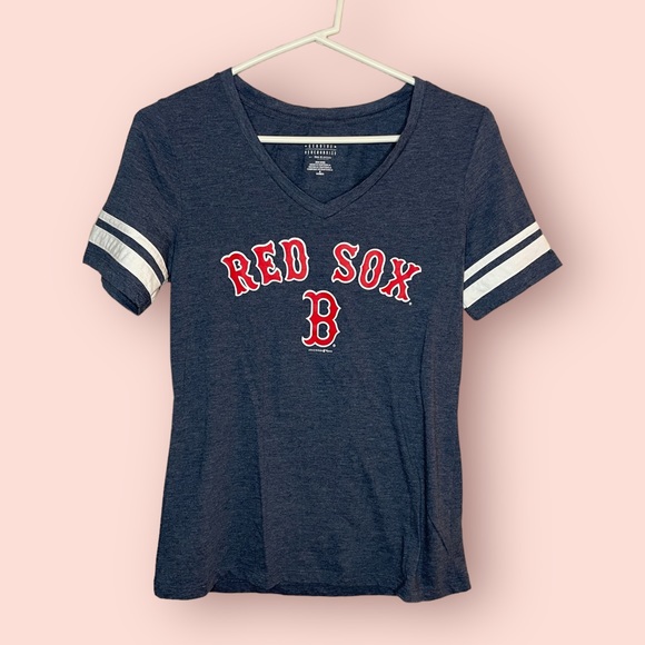 Genuine Merchandise Tops - Genuine Merchandise Boston Red Sox T-Shirt